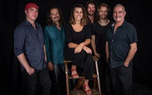 Lire la suite à propos de l’article Vend. 4/11 : MES SOULIERS SONT ROUGES | CINQ OREILLES